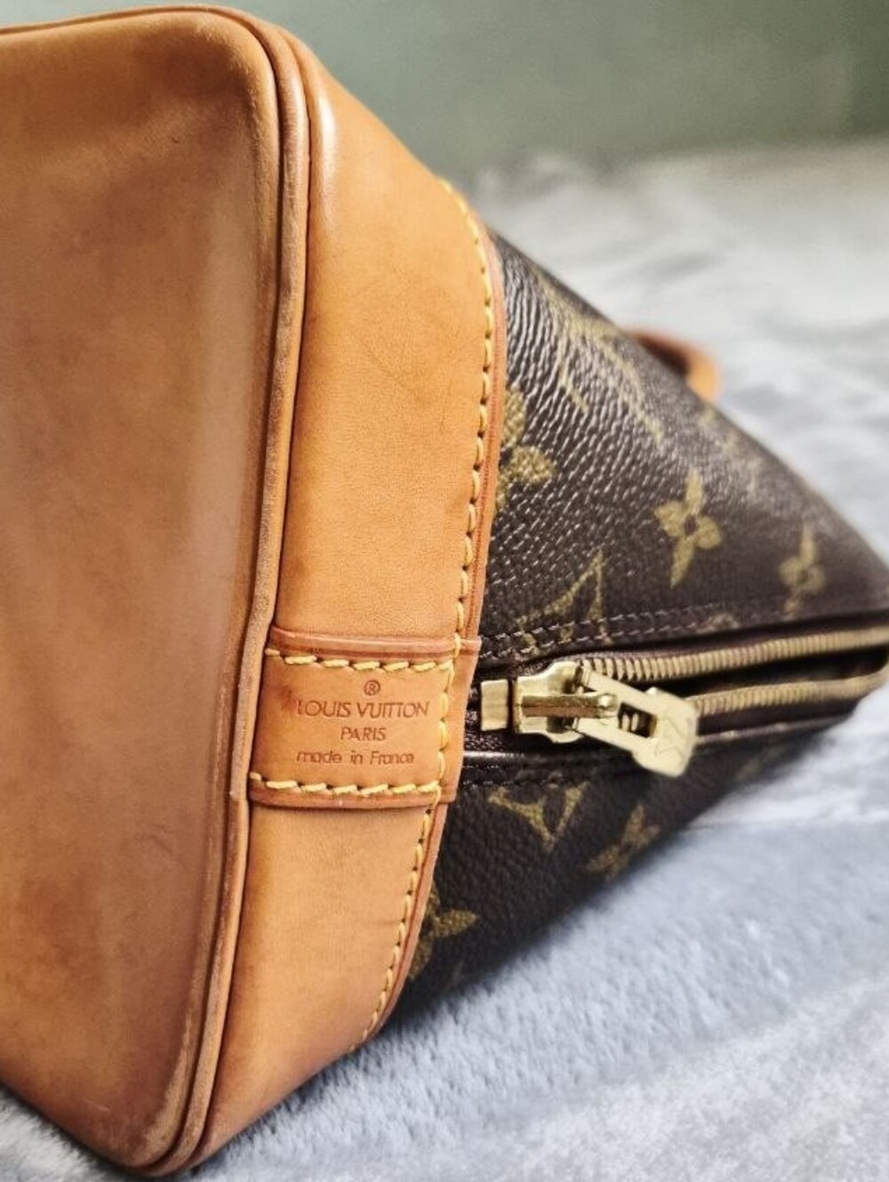Authentic Louis Vuitton Alma PM Monogram Top Handle - Picture 9 of 16